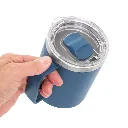 alt_promocional_publicitario_mug_con_tapa_acero_T828_petroleo_4.webp