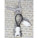 M 2070 LLAVERO PERSONA CON PLACA