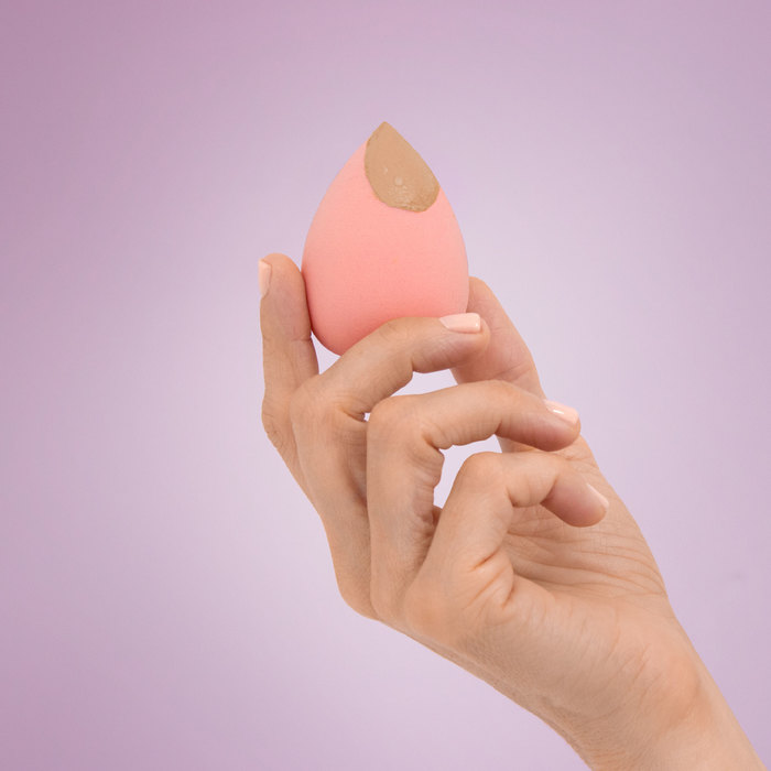 T692 ESPONJA DE MAQUILLAJE "DROP"