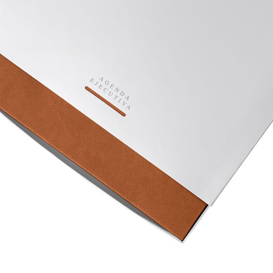 AGE 026 AGENDA EJECUTIVA CLÁSICA 2026