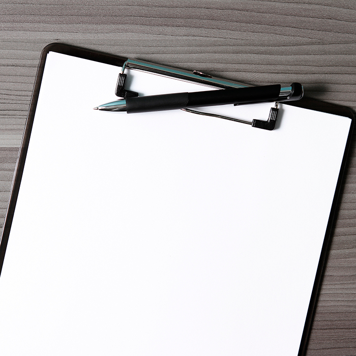 DK-074 TABLA DE PLÁSTICO PARA DOCUMENTOS